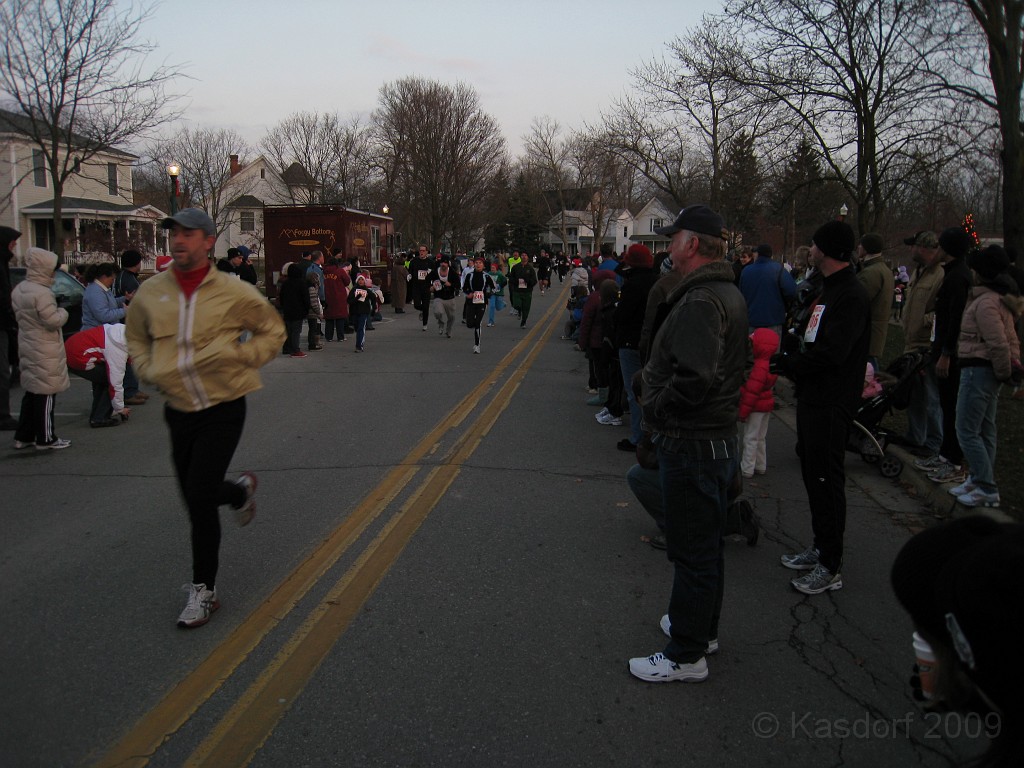 Holiday Hustle 5K 2009 515.jpg - The 2009 running of the Holiday Hustle 5K put on by Running Fit in Dexter Michigan on a sunny but 28 degree on December 5, 2009.